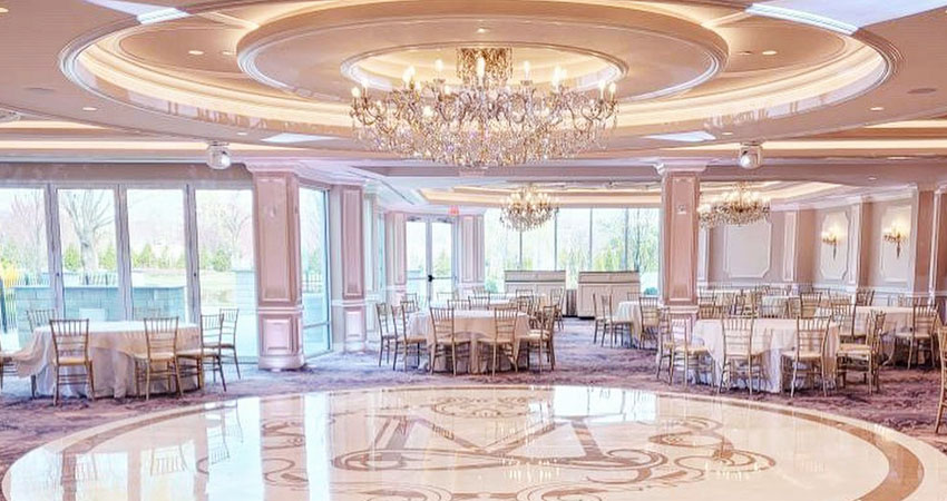 The Mansion on Main Street